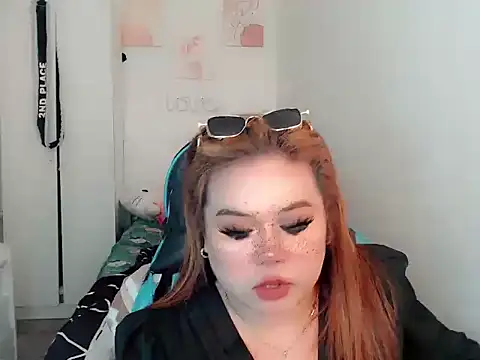 Goddes12inchTS online show from September 17, 2025, 10:12 pm