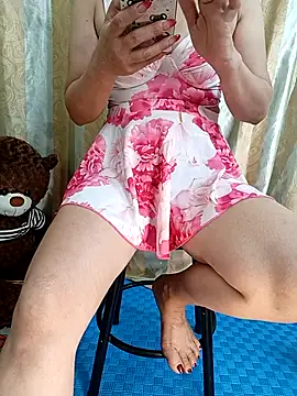 Snapshot of Mizzu-mi chatting on February 25, 2026, 10:48 am Mizzu-mi online show from February 25, 2026, 10:48 am