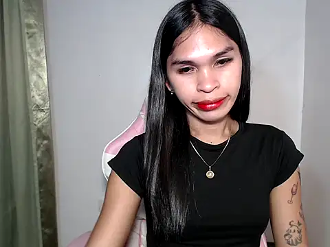 sexloverxxz online show from November 3, 2025, 8:29 am