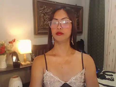 Snapshot of Nathalieheartt chatting on July 23, 2026, 1:41 pm Nathalieheartt online show from July 23, 2026, 1:41 pm