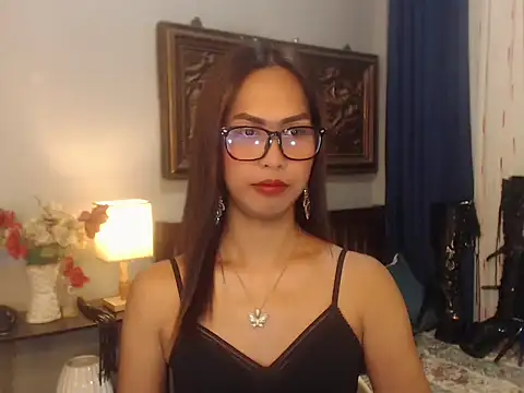 Snapshot of Nathalieheartt chatting on June 23, 2026, 3:04 am Nathalieheartt online show from June 23, 2026, 3:04 am