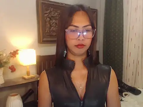 Snapshot of Nathalieheartt chatting on July 20, 2026, 1:35 pm Nathalieheartt online show from July 20, 2026, 1:35 pm