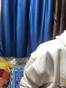 Hot Jaanvi  online show from February 16, 2026, 3:05 am