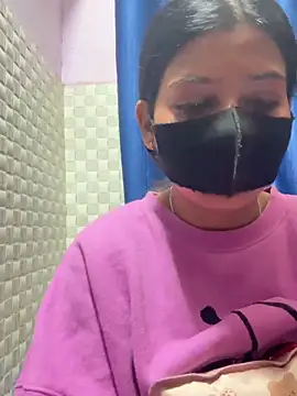 Hot Jaanvi  online show from February 3, 2026, 6:40 am