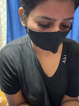 Hot Jaanvi  online show from March 26, 2026, 5:00 pm