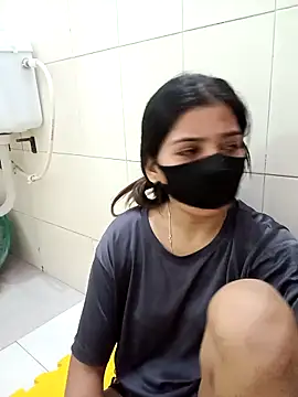 Hot Jaanvi  online show from October 8, 2025, 4:47 am