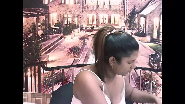 IndianChocolatepie4u online show from September 15, 2025, 5:30 am