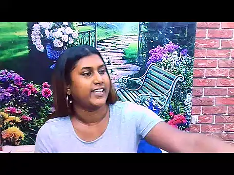 IndianChocolatepie4u online show from November 7, 2025, 3:27 pm