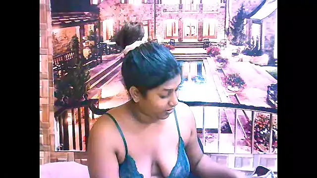 IndianChocolatepie4u online show from October 13, 2025, 5:31 am