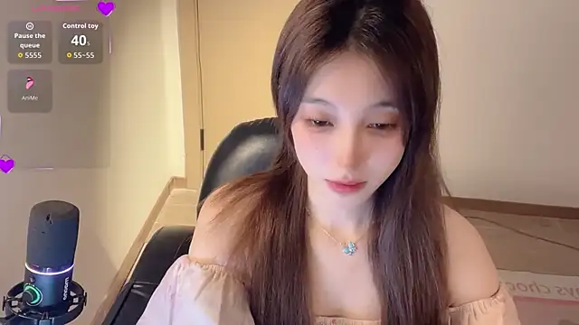 Snapshot of Seraphina-se chatting on July 4, 2026, 9:08 pm Seraphina-se online show from July 4, 2026, 9:08 pm