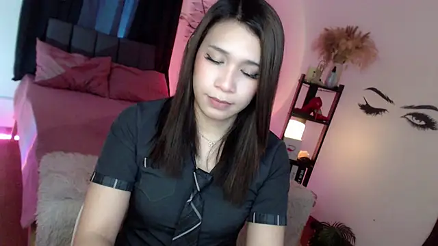 Veniceseduction online show from September 18, 2025, 6:16 am