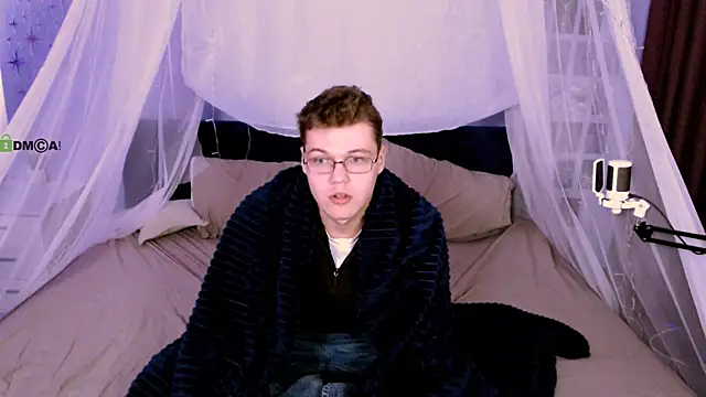 lucas long  online show from October 2, 2025, 12:52 pm