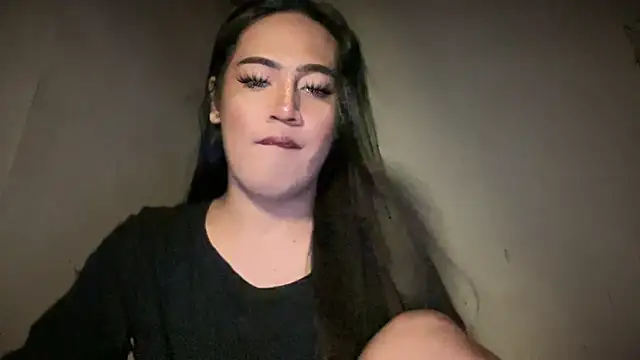 fallon empress143 online show from October 28, 2025, 4:17 pm