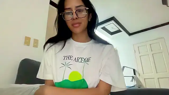 CandiceSommereux online show from September 19, 2025, 12:42 pm