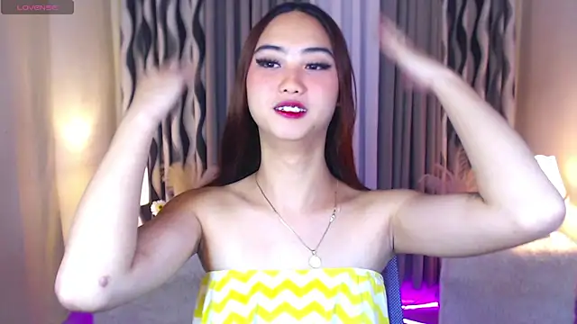 Kiah Wyatt online show from November 9, 2025, 6:50 am