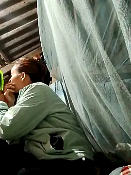 CloudyChu online show from November 3, 2025, 5:56 am