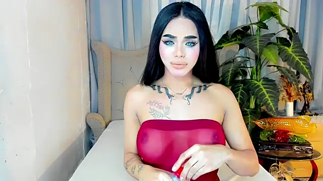 MochaliciousTransOnTop online show from February 5, 2026, 8:21 am