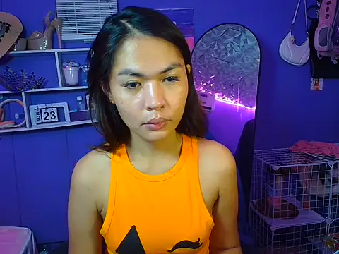 urgirljane online show from June 24, 2026, 1:37 am