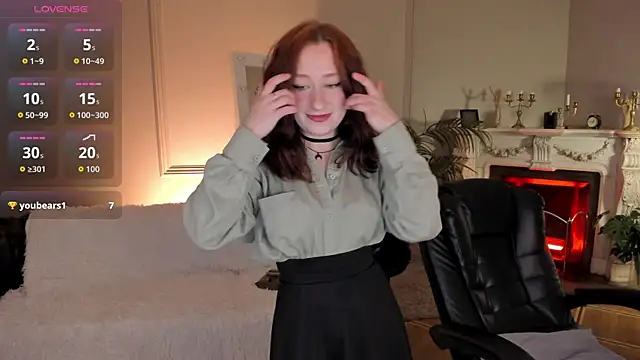 Violet Griffen online show from October 23, 2025, 3:43 pm