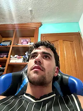 Snapshot of aavrdvh33 chatting on January 16, 2026, 2:37 am aavrdvh33 online show from January 16, 2026, 2:37 am