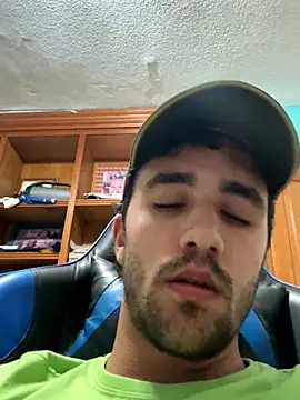 Snapshot of aavrdvh33 chatting on November 21, 2025, 11:37 pm aavrdvh33 online show from November 21, 2025, 11:37 pm