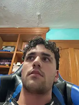 Snapshot of aavrdvh33 chatting on April 2, 2026, 9:21 pm aavrdvh33 online show from April 2, 2026, 9:21 pm