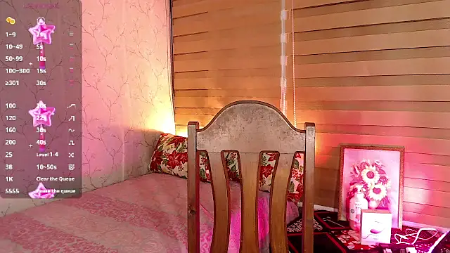 TssluttyNikka online show from October 18, 2025, 8:22 pm