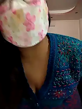 colleen hoover online show from November 27, 2025, 7:36 pm