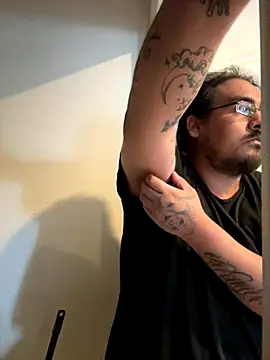 Snapshot of Matty_G88 chatting on October 13, 2025, 6:20 pm Matty G88 online show from October 13, 2025, 6:20 pm