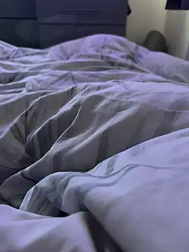 Snapshot of leroy9501 chatting on March 13, 2026, 8:19 am leroy9501 online show from March 13, 2026, 8:19 am