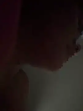 Snapshot of Kaily_Sweet16 chatting on February 4, 2026, 11:44 pm Kaily Sweet16 online show from February 4, 2026, 11:44 pm