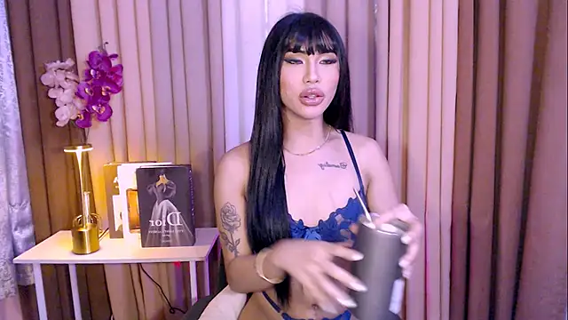 Megan sativa online show from November 16, 2025, 8:19 am