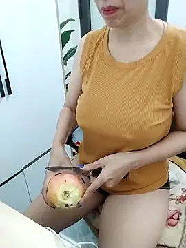 Snapshot of Mina_luna chatting on September 23, 2025, 11:12 pm Mina luna online show from September 23, 2025, 11:12 pm