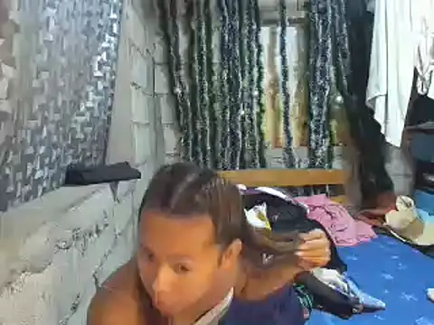 kate1998 online show from June 24, 2026, 12:59 pm