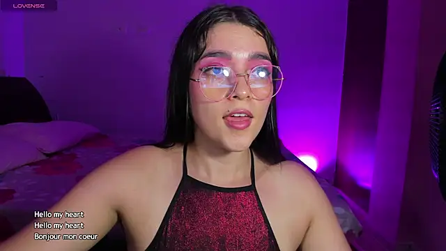 Luciemaurerr online show from October 4, 2025, 4:03 am