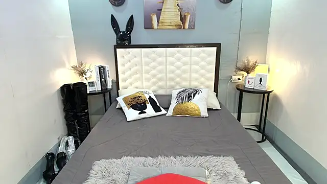 TatianaWil online show from December 1, 2025, 6:58 am