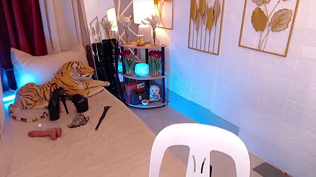 HorseCockIvy online show from October 14, 2025, 6:47 am