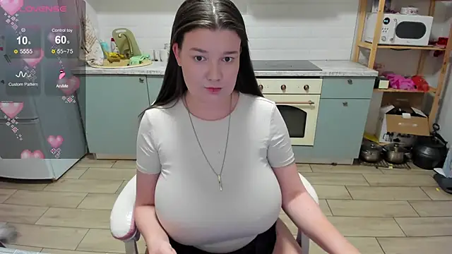 LinaElasm online show from March 27, 2026, 9:16 pm