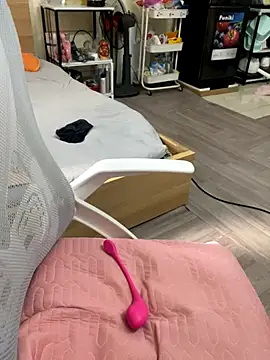 Mina048 online show from November 28, 2025, 2:56 am