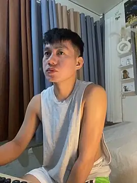 xshyboyx online show from October 27, 2025, 11:55 am