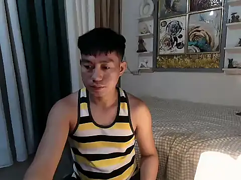 xshyboyx online show from May 30, 2026, 3:24 am