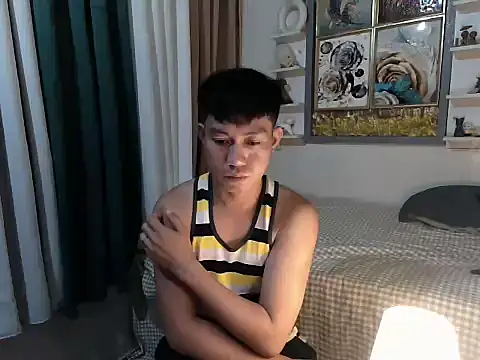 xshyboyx online show from May 29, 2026, 1:39 pm