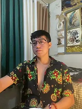 xshyboyx online show from June 26, 2026, 12:22 pm