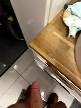 Snapshot of Lopochow chatting on November 4, 2025, 8:34 pm Lopochow online show from November 4, 2025, 8:34 pm