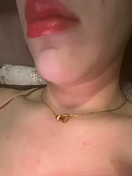 Mimisixo online show from March 1, 2026, 11:49 pm