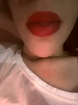 Mimisixo online show from October 27, 2025, 10:54 pm