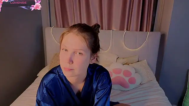 BeatrixCarIeton online show from September 12, 2025, 9:36 pm