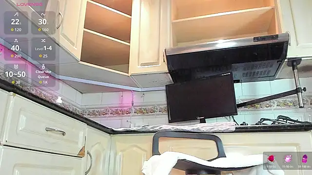 VictoriaPowell online show from October 30, 2025, 12:03 pm