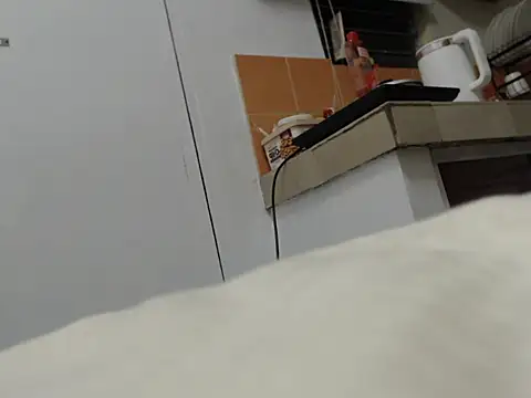 Snapshot of cumwhat_me chatting on February 18, 2026, 2:35 pm cumwhat me online show from February 18, 2026, 2:35 pm