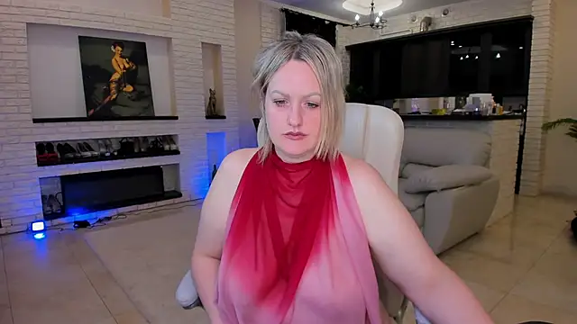 MariemLui online show from February 18, 2026, 3:19 pm